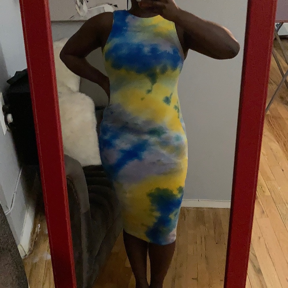 Gently used knees length dress
